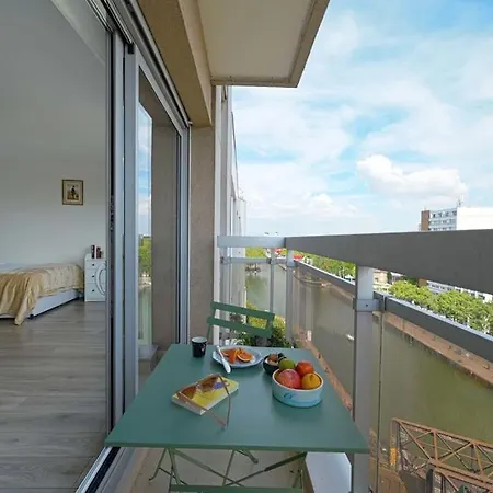 Ensoleille Canal Ourcq Apartment *